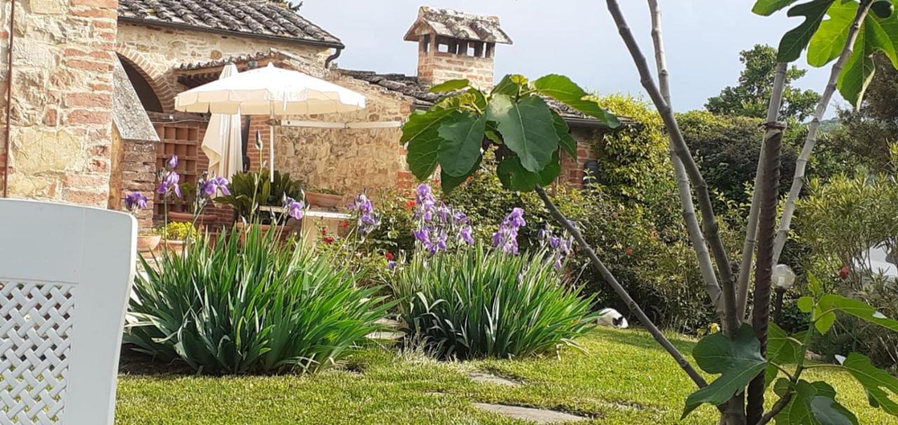 Podere Casalbosco - Idromassaggio E Panorama 라폴라노테르메 외부 사진